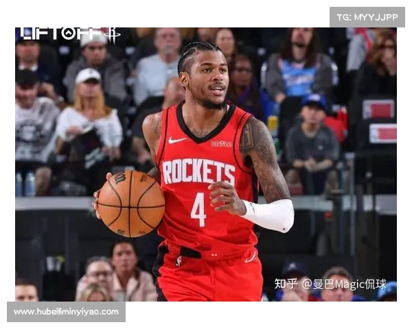 NBA休斯顿火箭夏威夷与快船队进行季前赛 赛前积极训练备战 NBA休斯顿火箭夏威夷与快船队进行季前赛 赛前积极训练备战